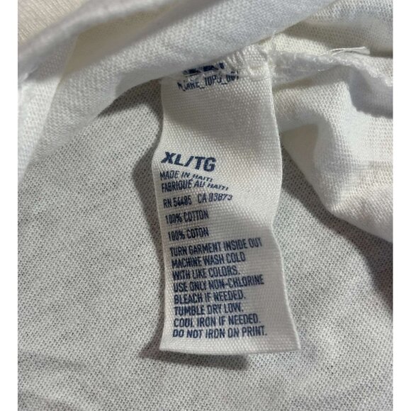 American Eagle Outfitters Athletic Fit White T-Shirt With Colorful Lettering XL - Picture 3 of 4